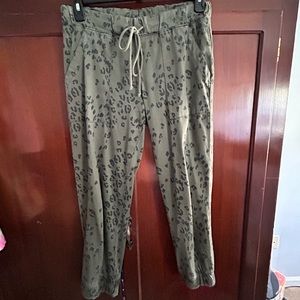 Bella Dahl animal print joggers. Size small.
